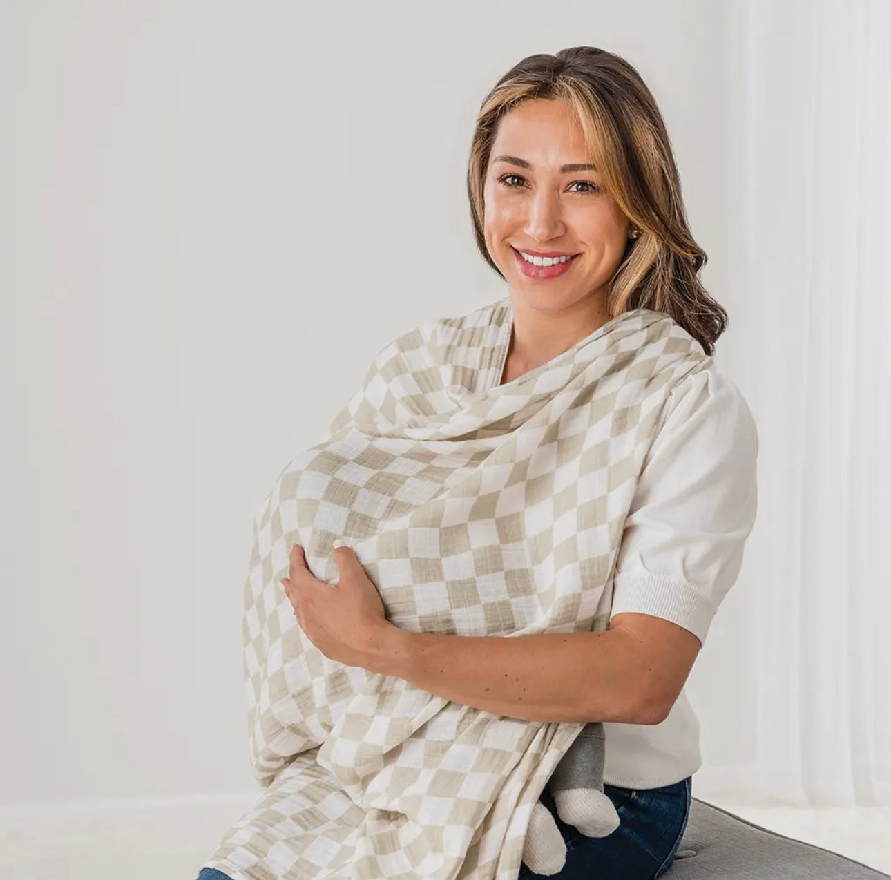 Itzy Ritzy Breastfeeding Cover
