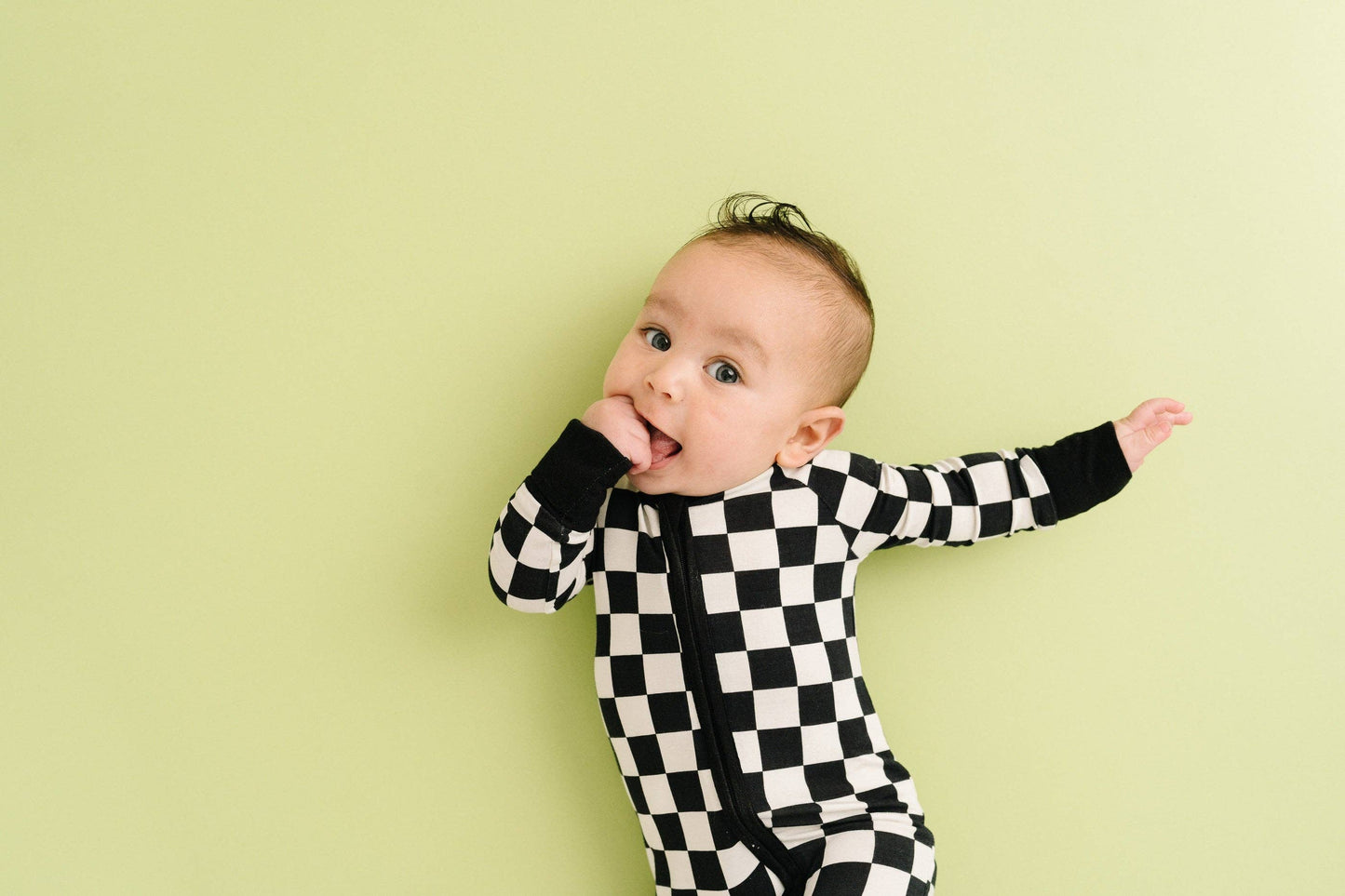 Black Checkered Bamboo Zippy