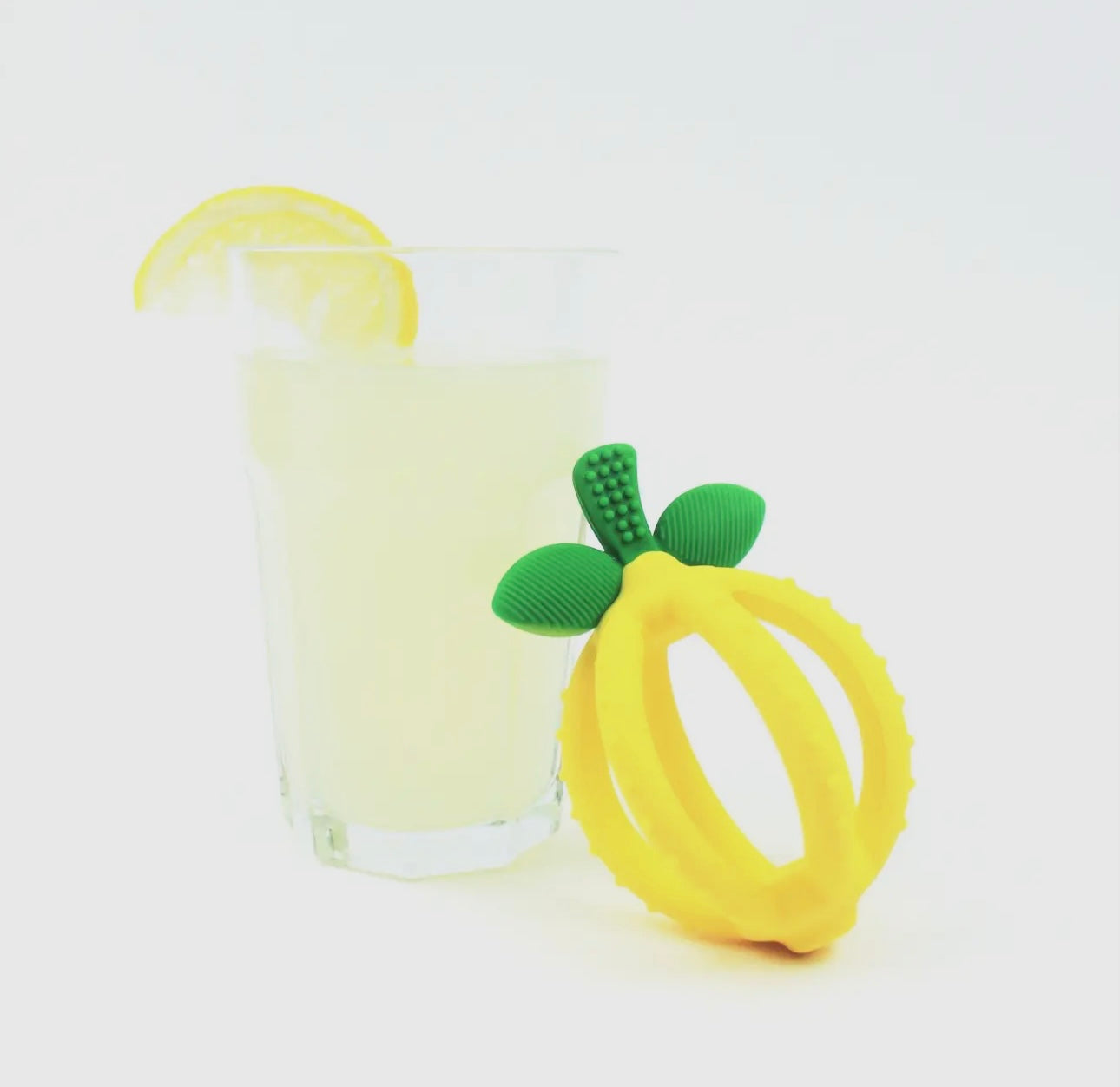 Itzy Ritzy Lemon Bitzy Biter