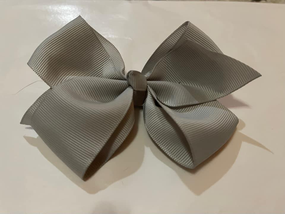 ribbon alligator clip bows